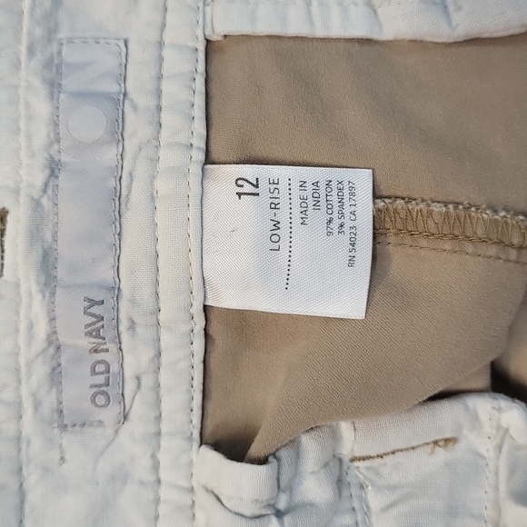 Women's Old Navy Shorts - Picture 5 of 7